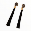 Oorstekers tassels black